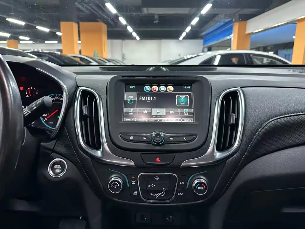 Chevrolet Equinox — миниатюра 14