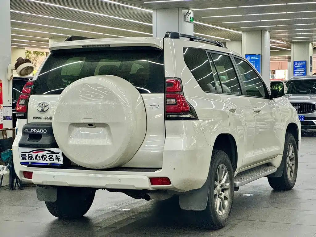 Toyota Prado — миниатюра 9