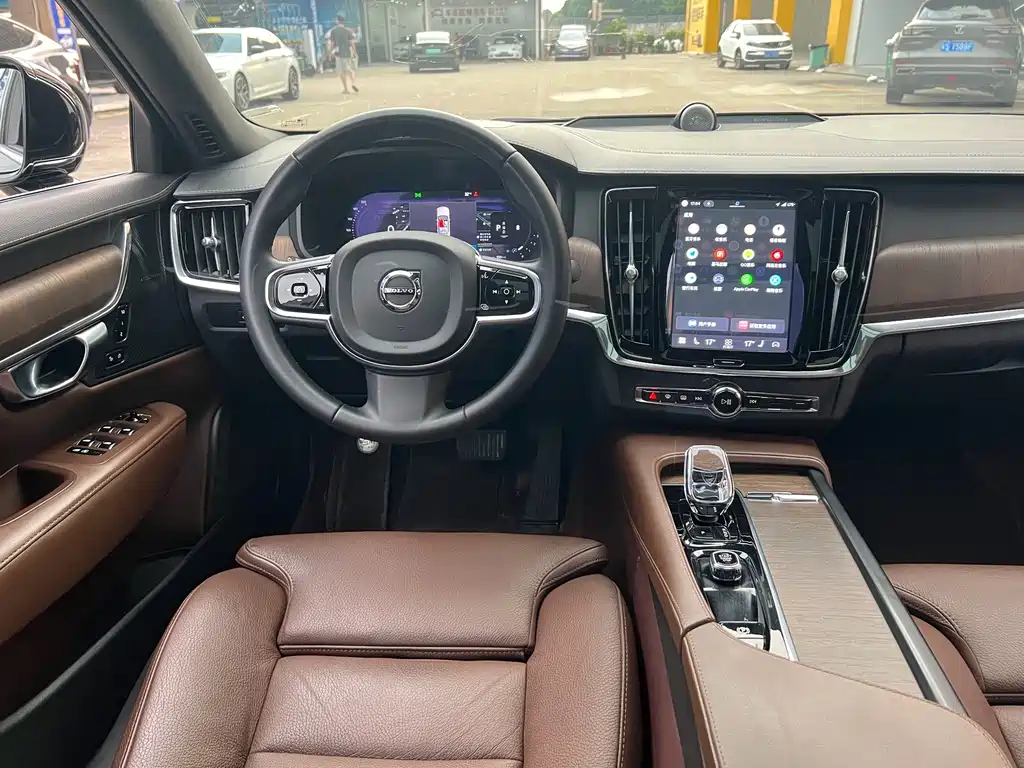Volvo S90 — миниатюра 21