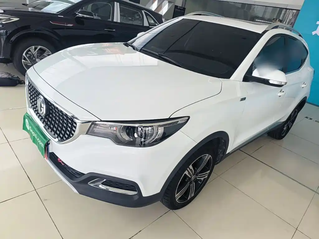 名爵ZS 2020款 全球百万畅销款 1.5L 手动65寸巨幕天窗版