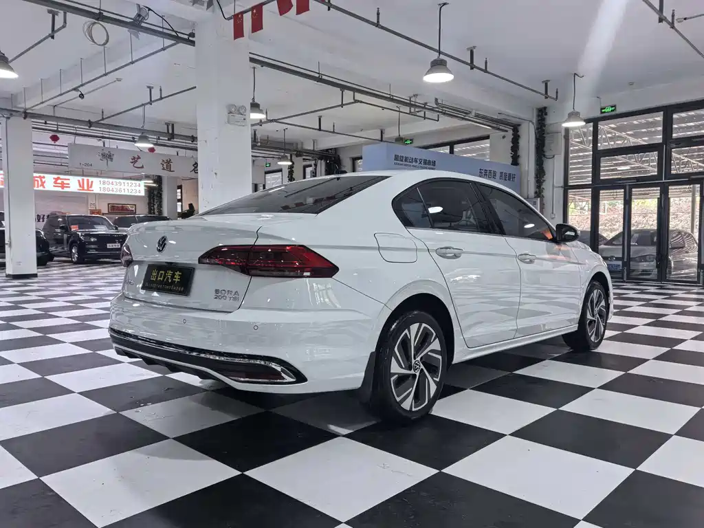 Volkswagen Bora 2023 200TSI DSG PRO