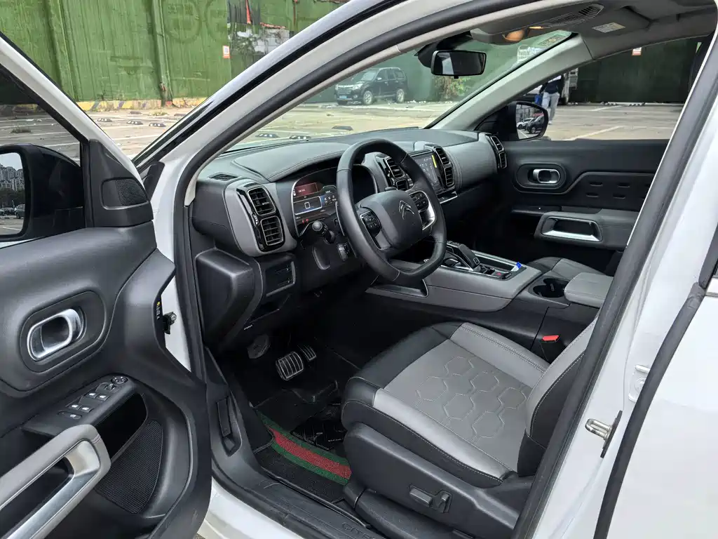 Citroen C5 AIRCROSS — миниатюра 11