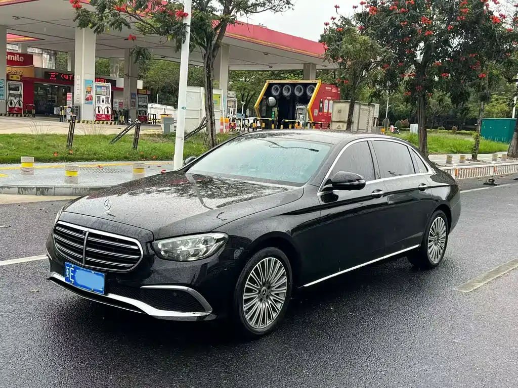 Mercedes-Benz E-Class 2023