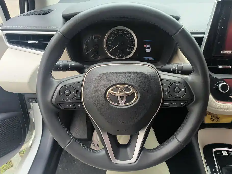 Toyota Corolla — миниатюра 15