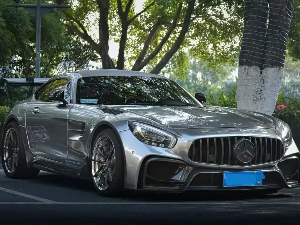 MERCEDES-BENZ AMG GT