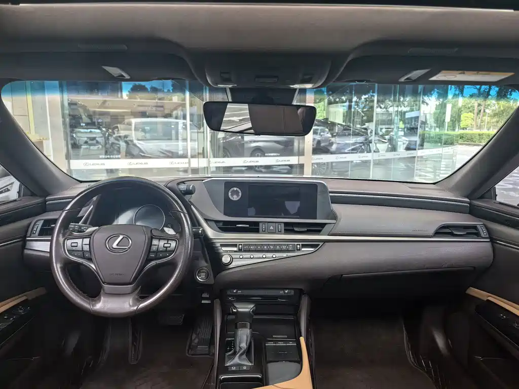 Lexus ES — миниатюра 3
