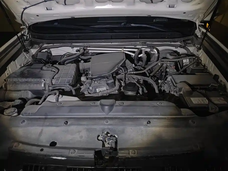 Toyota Land Cruiser Prado 2016 2.7L AT