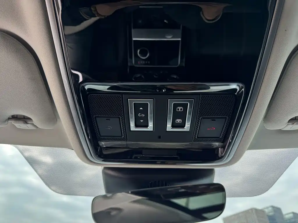 LAND ROVER RANGE ROVER STAR PULSE