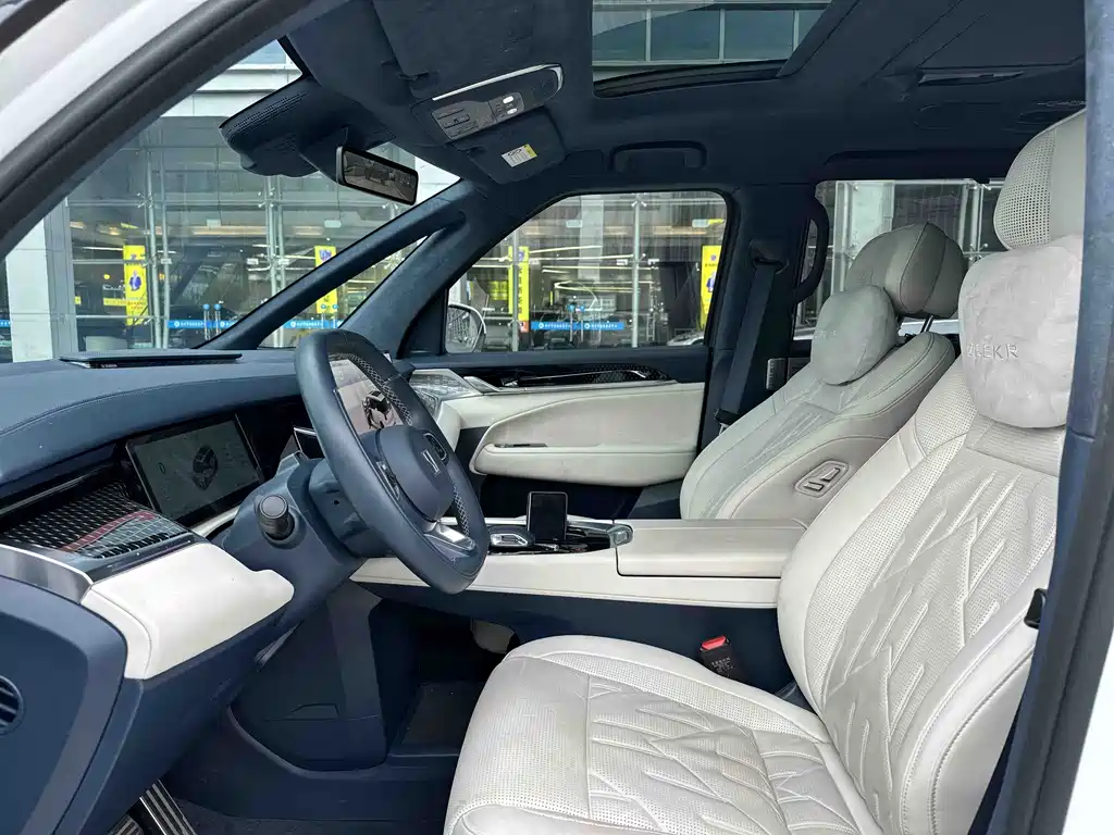 Zeekr 009 2024 мест Executive 108kWh