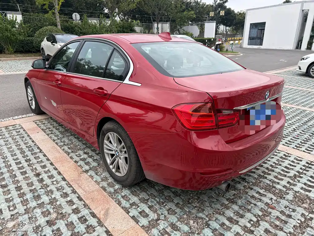 BMW 3 Series — миниатюра 6