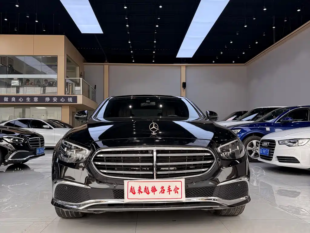 Mercedes-Benz E-Class 2022