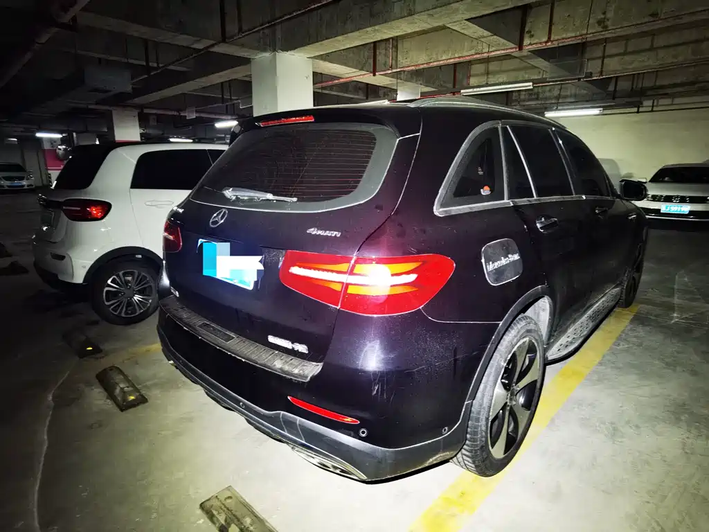 Mercedes-Benz GLC 2018 GLC 300 4MATIC Luxury