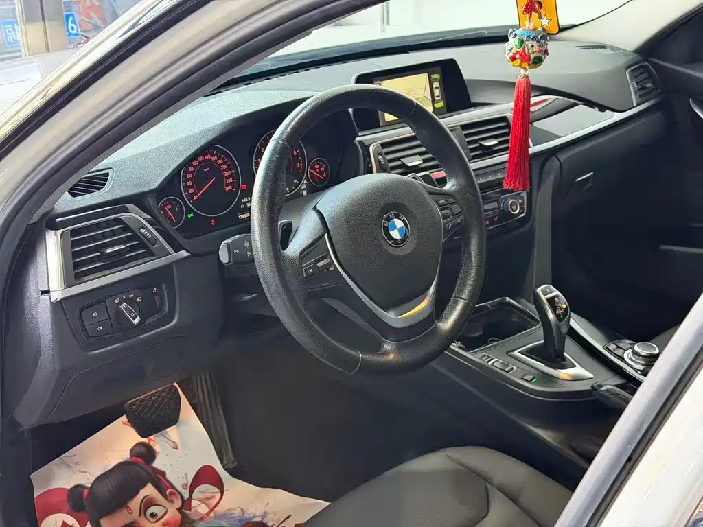 BMW 3 Series — миниатюра 9