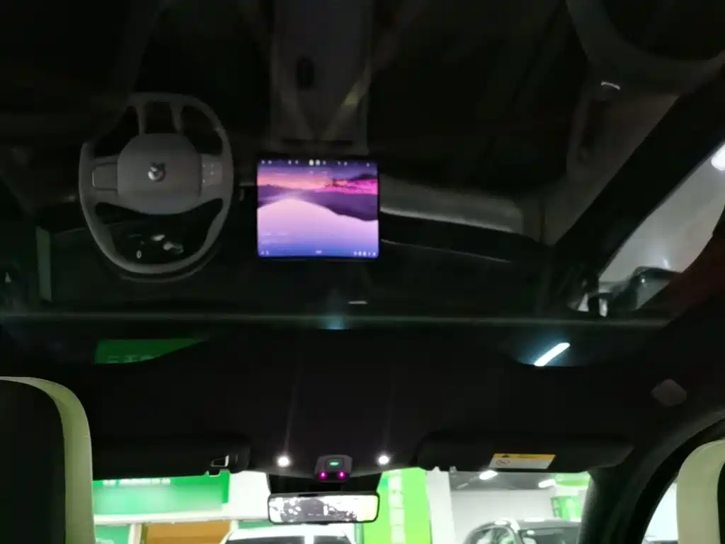 NIO EC6 — миниатюра 18