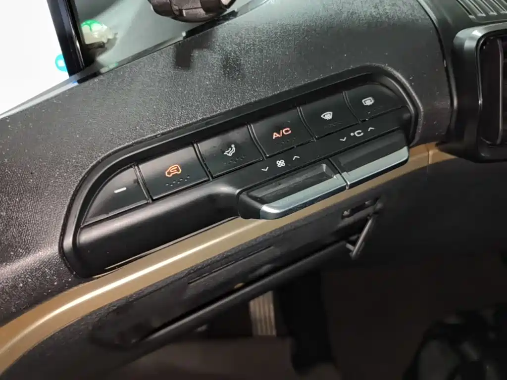 Baojun KiWi EV — миниатюра 13