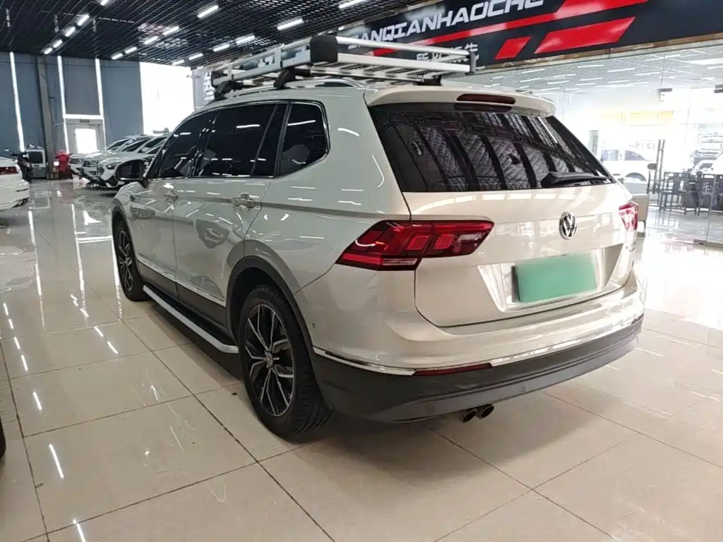 Volkswagen Tiguan L — миниатюра 5