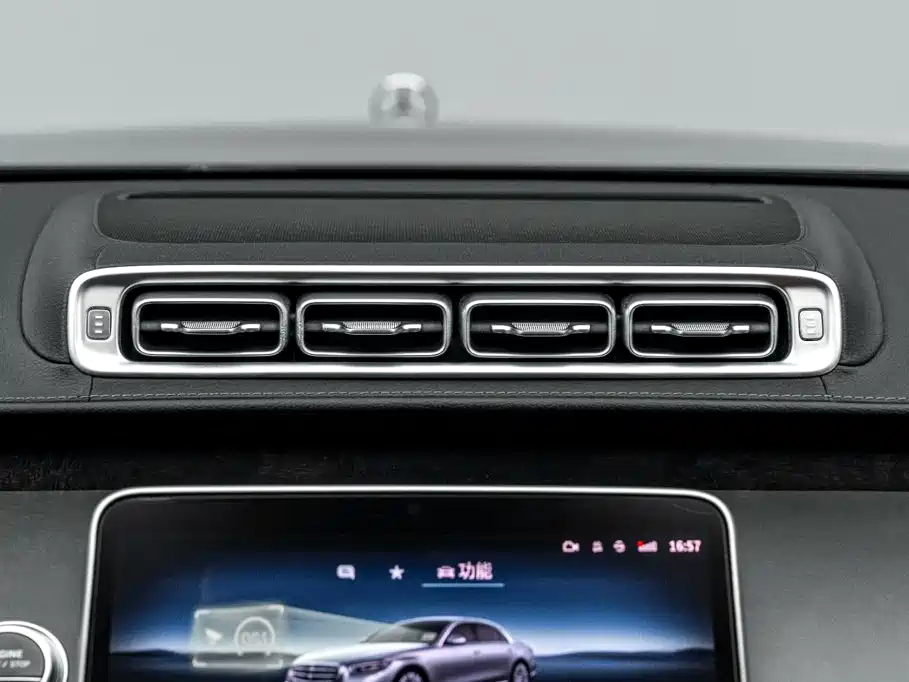 Mercedes-Benz S-Class — миниатюра 31