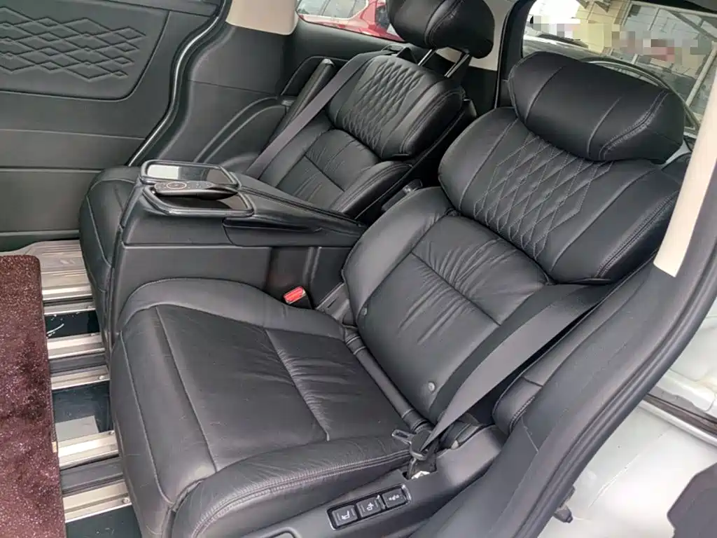 Honda Elysion — миниатюра 17