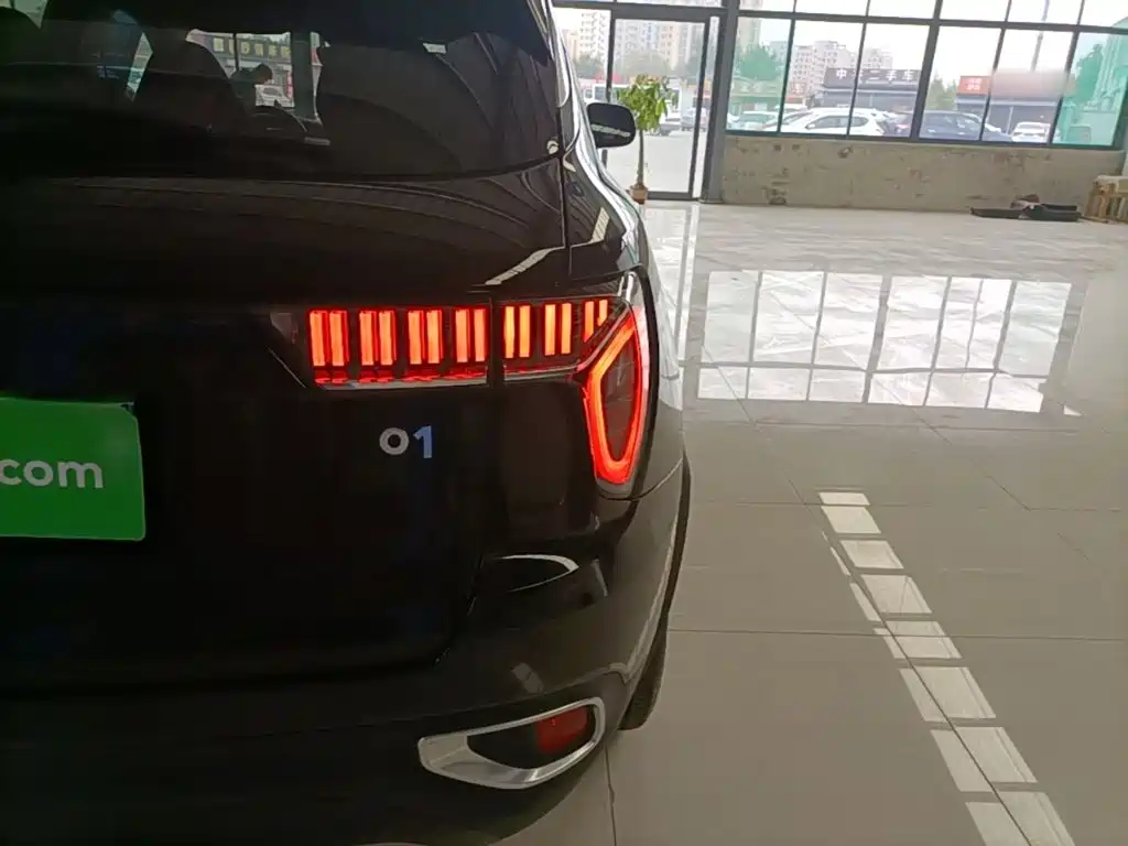 Lynk & Co 01 — миниатюра 8
