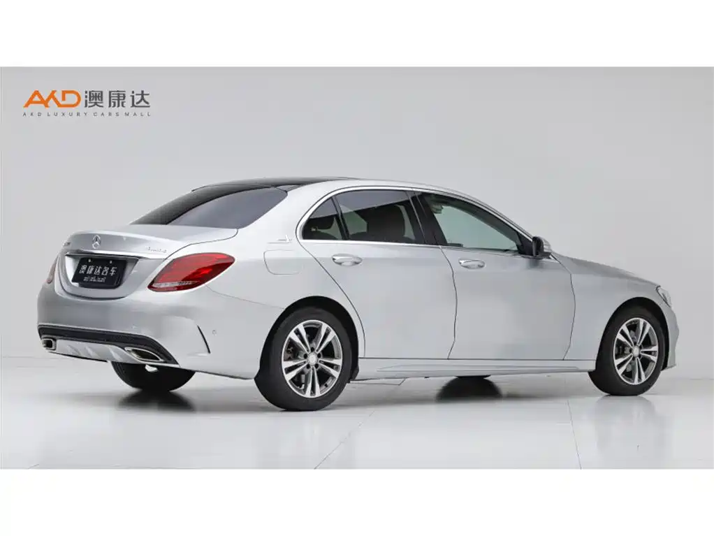 Mercedes-Benz C-Class — миниатюра 3