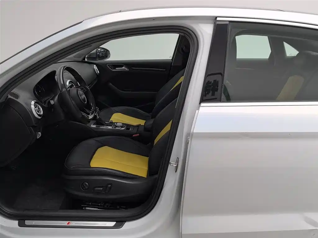 Audi A3 2017 Limousine 35 TFSI Fashion