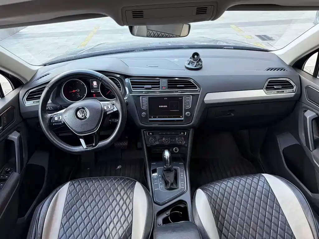 Volkswagen Tiguan — миниатюра 9