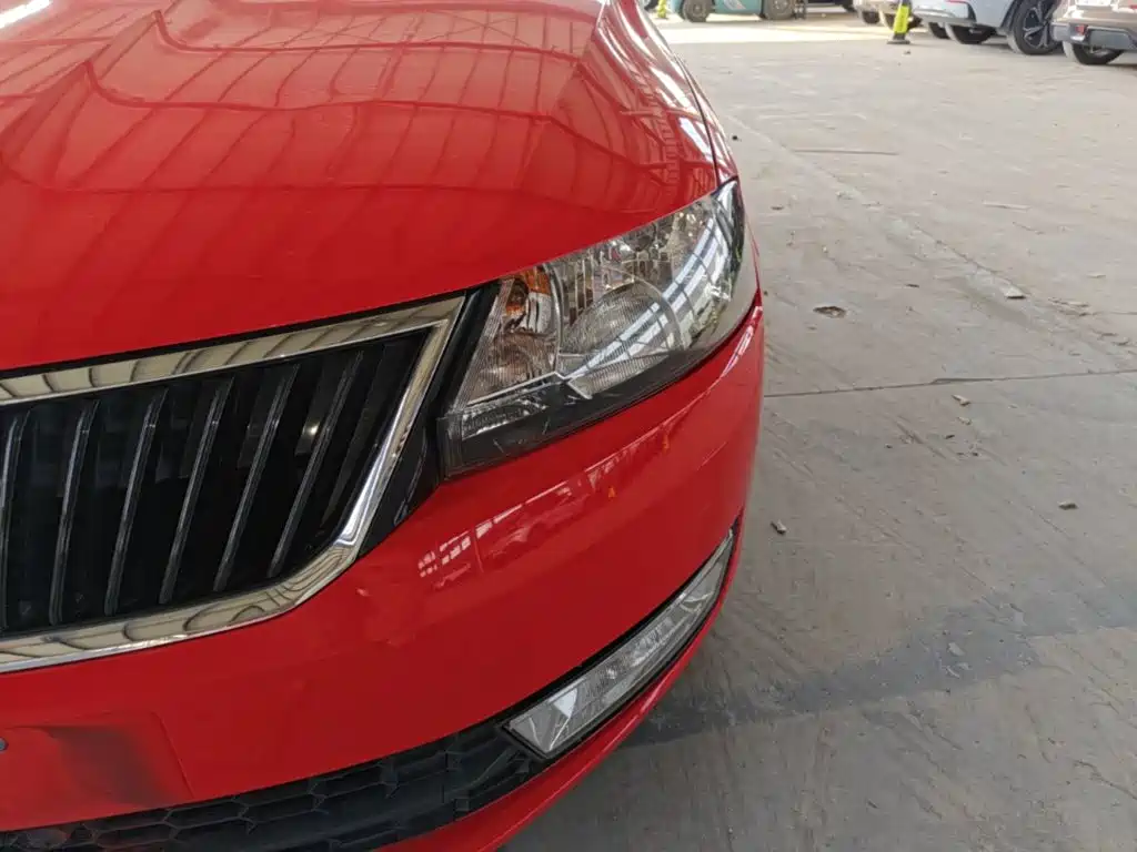 Skoda Rapid Spaceback — миниатюра 24
