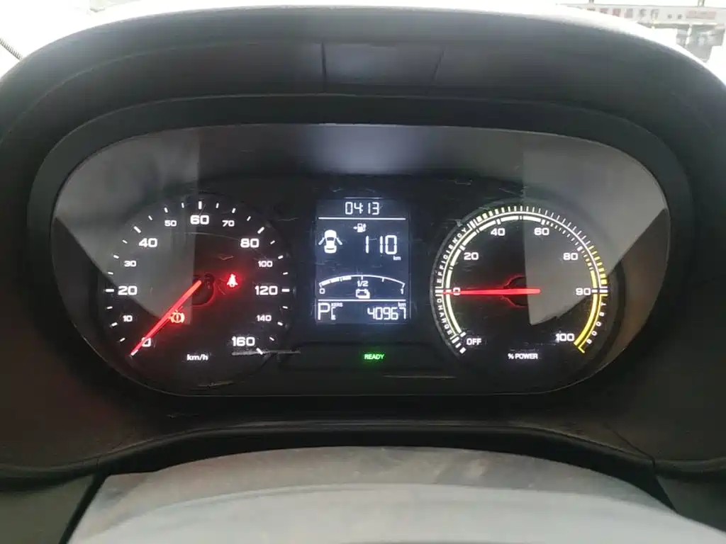 Roewe Clever — миниатюра 12