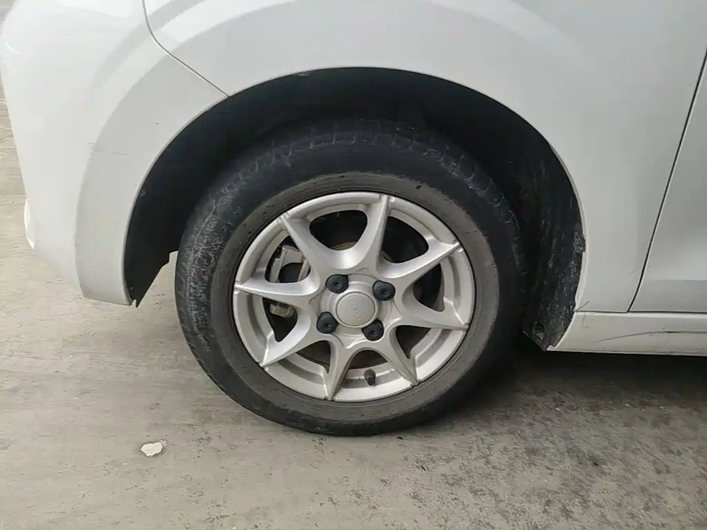 Roewe Clever — миниатюра 23