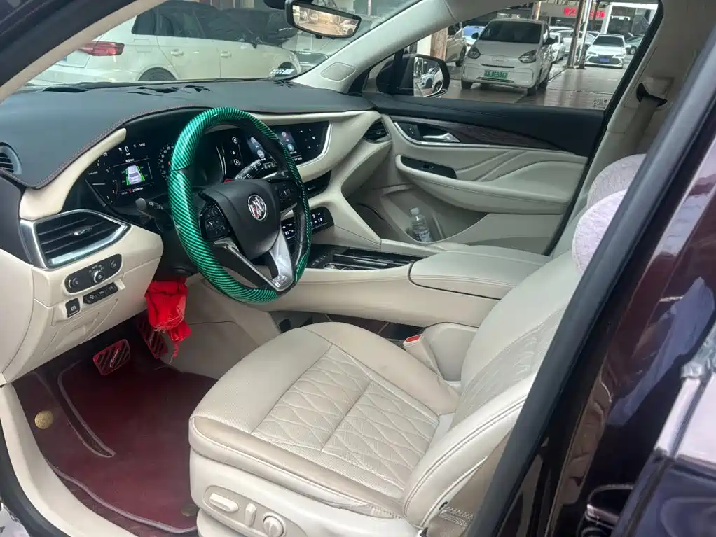 Buick Enclave — миниатюра 3