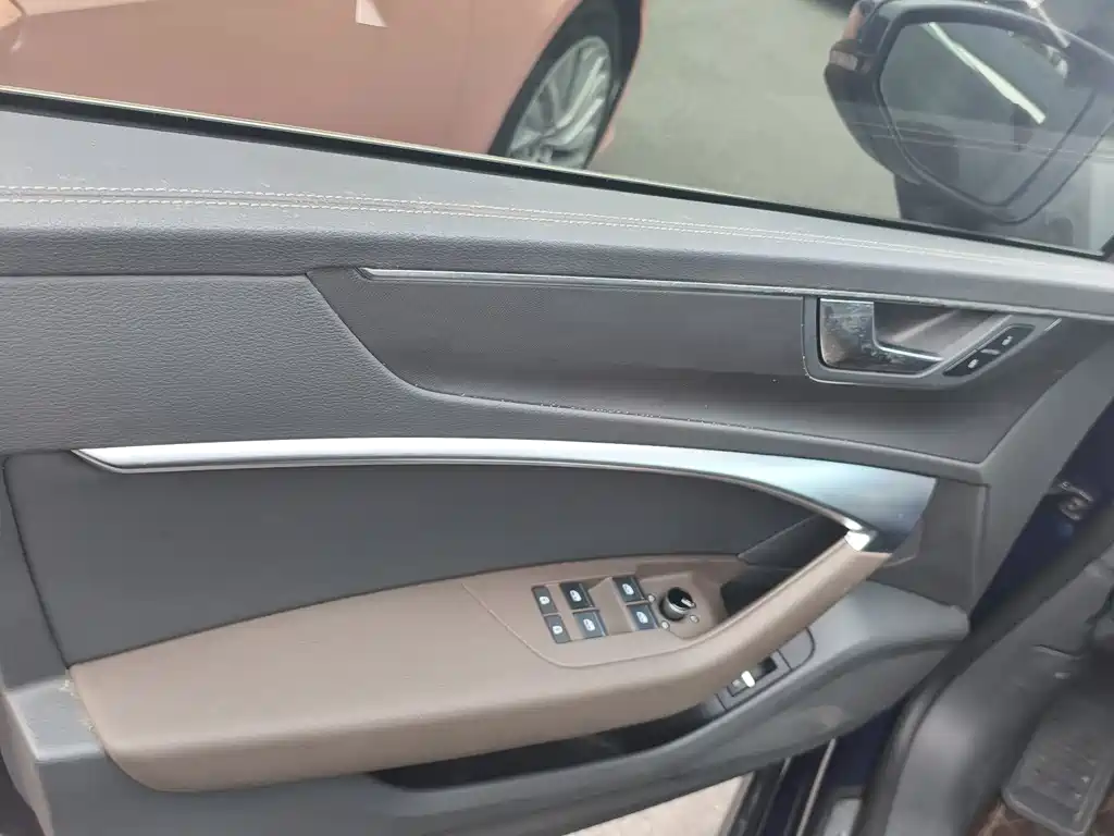 Audi A7L — миниатюра 10