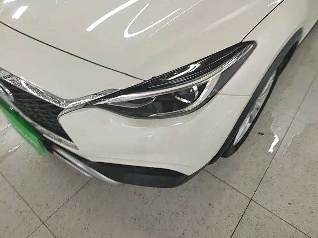 Infiniti QX30 — миниатюра 24