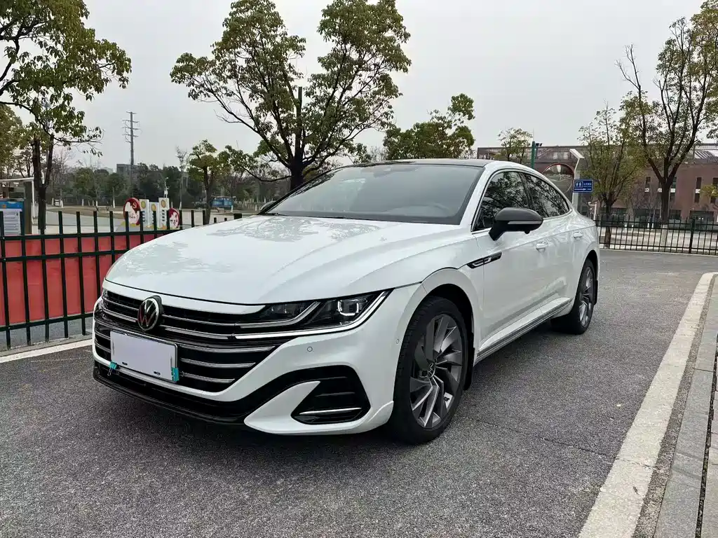 Volkswagen CC 2024