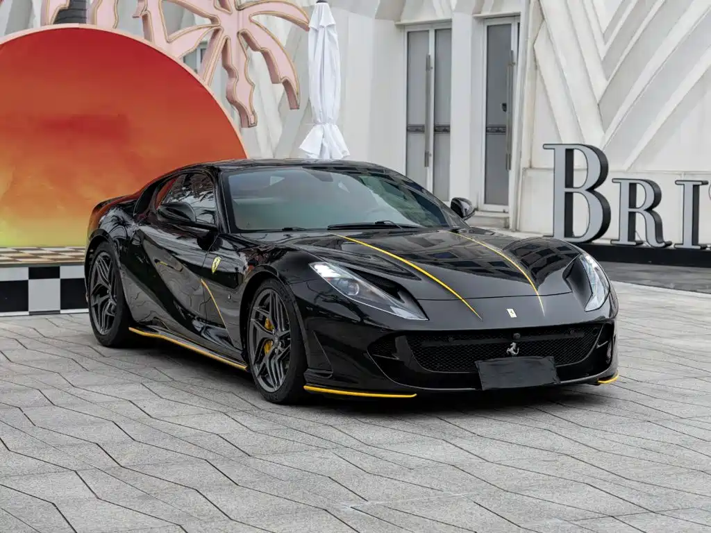 Ferrari 812 — миниатюра 3