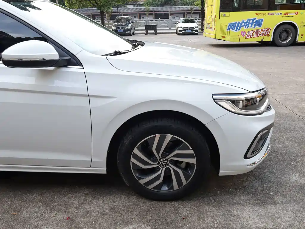 Volkswagen Bora — миниатюра 22