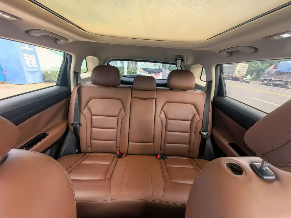 Geely Boyue — миниатюра 10