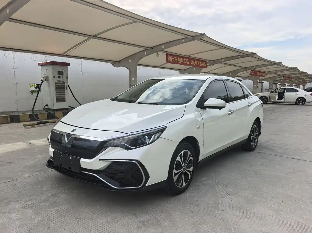 Venucia D60 EV 2022