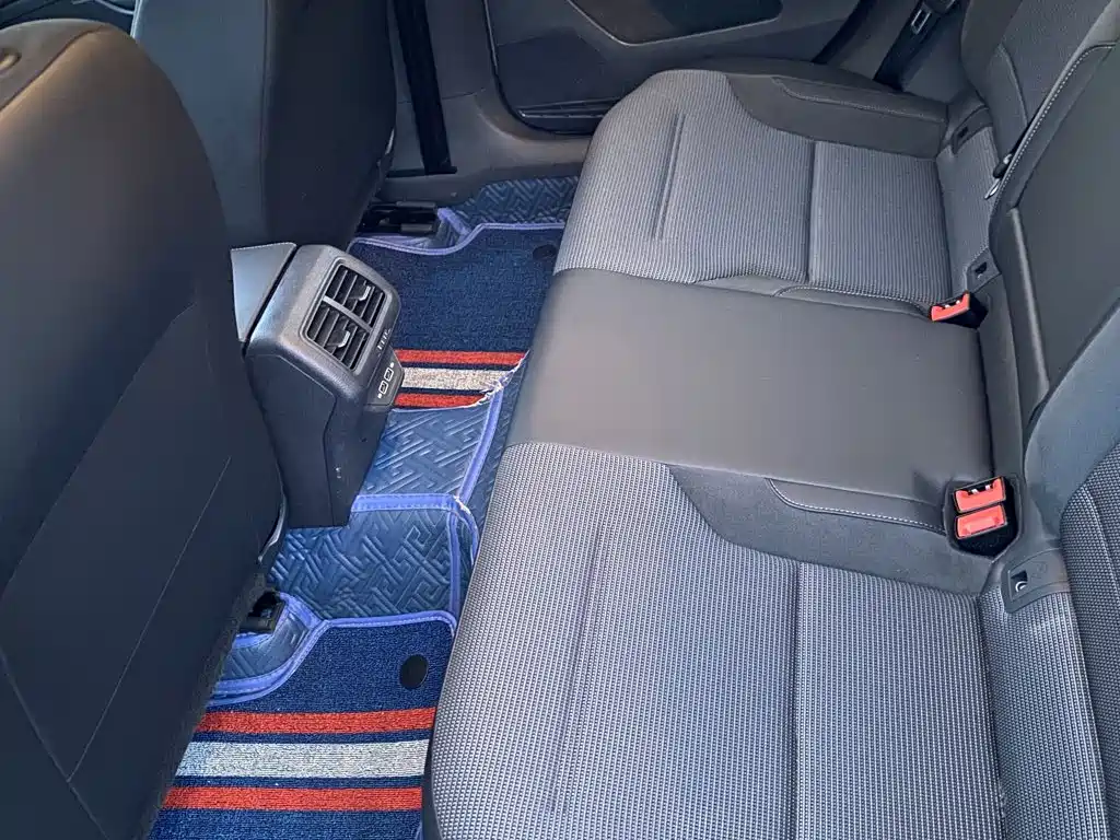 Volkswagen Golf — миниатюра 17