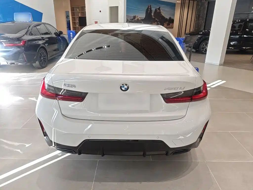 BMW 3 Series 3 2025 330Li M Sport