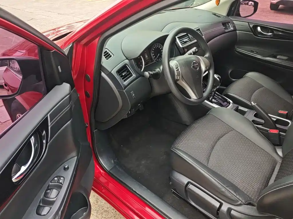 Nissan Tiida — миниатюра 16