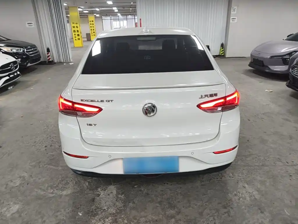 Buick Excelle — миниатюра 6