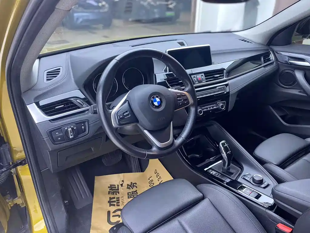 BMW X2 (Import) — миниатюра 8