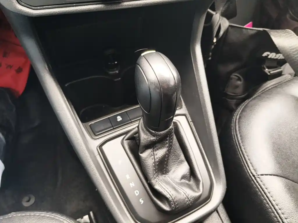 Volkswagen Santana — миниатюра 14
