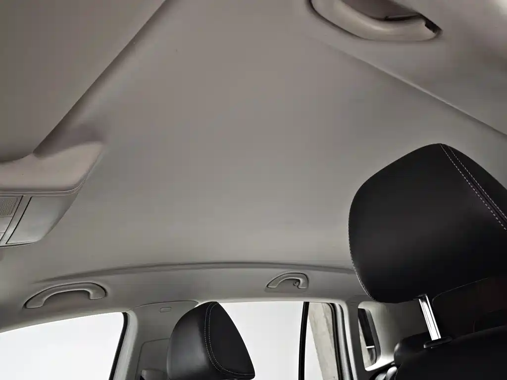 Volkswagen Tiguan — миниатюра 13
