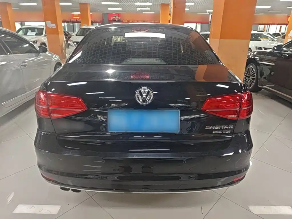 Volkswagen Sagitar — миниатюра 6