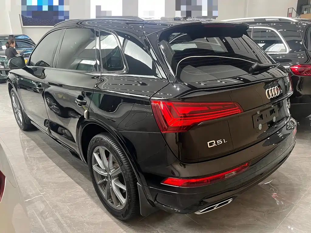 Audi Q5L 2022 40T RS