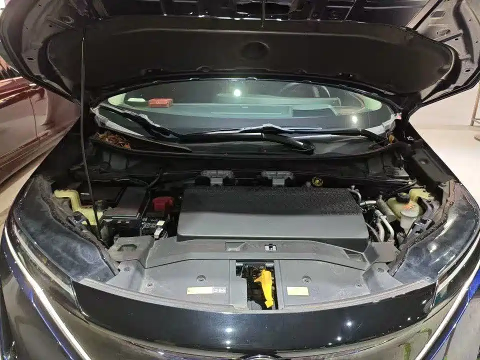 Nissan Ariya — миниатюра 8