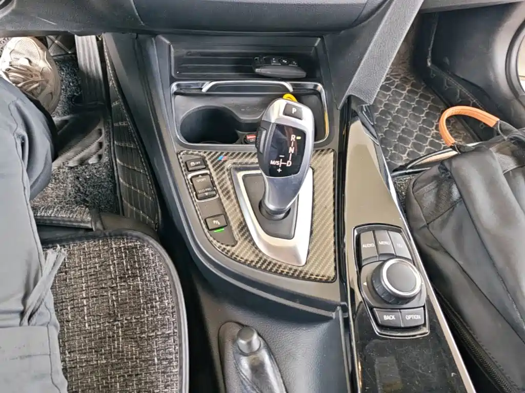 BMW 3 Series — миниатюра 14