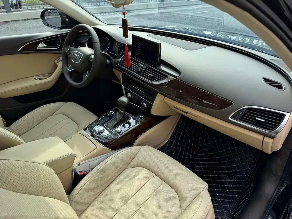 Audi A6L 2012 35 FSI Comfort