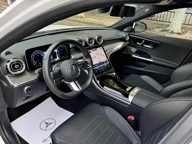 Mercedes-Benz C-Class — миниатюра 9